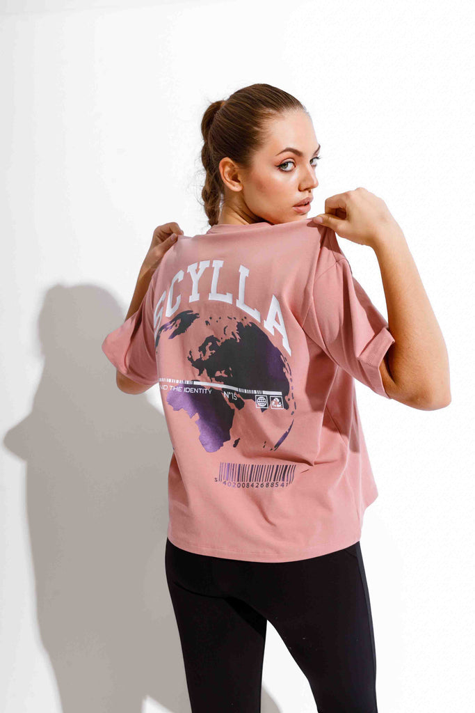 SCY xWORLD OVERSIZED TEE
